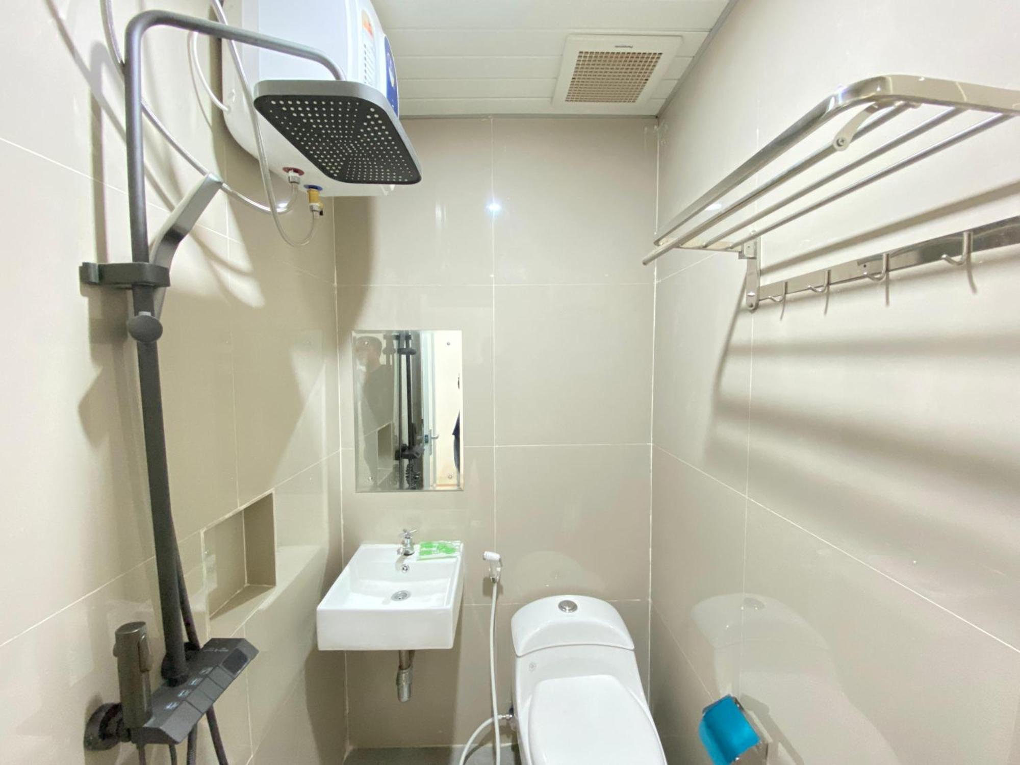 Double D Guesthouse Syariah Bukittinggi Exterior photo